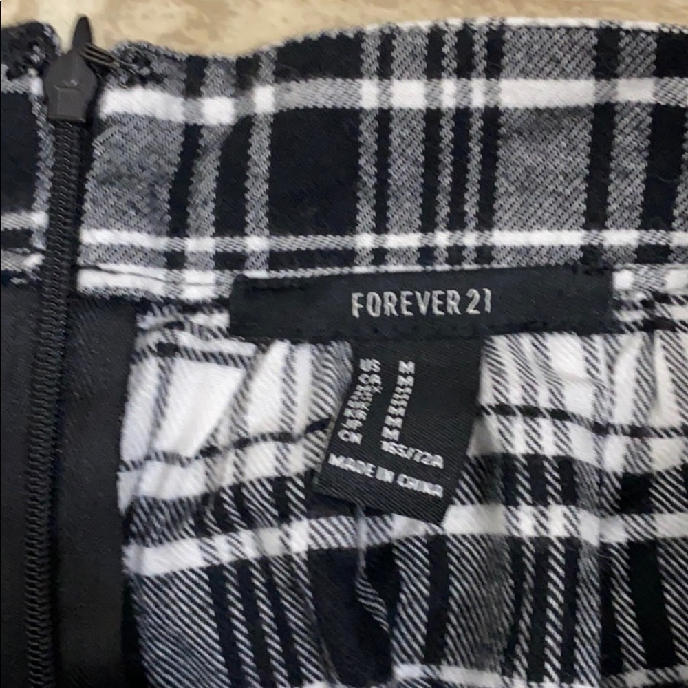3 for $15! Forever21 Plaid Skirt - Picture 2 of 5